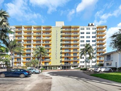2900 NE 30th Street Apt 8j