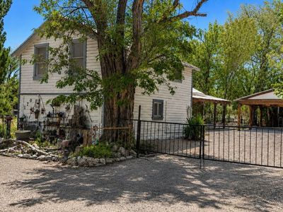160 Walnut St #3