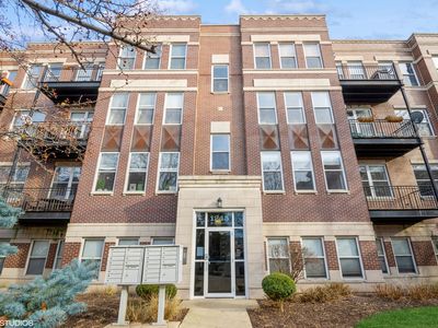 1245 N Orleans St APT 904