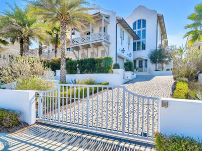 384 Beachside Dr