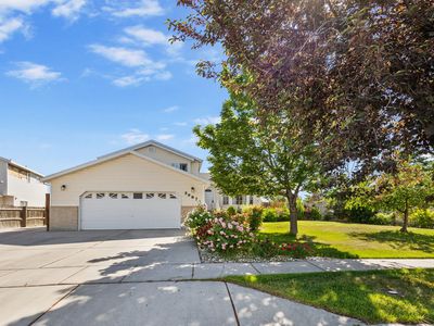 5987 S Stone Flower Way