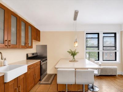 3398 Wayne Avenue #C61