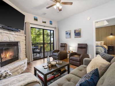 75 Leaning Tree Circle UNIT 1