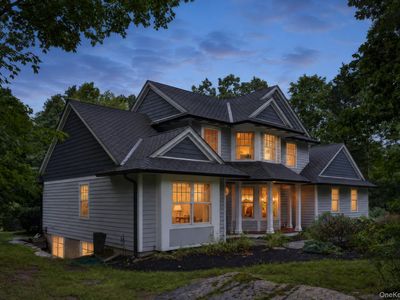 11 Sky View Court