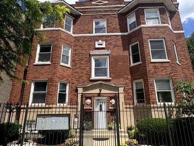 1901 N Kedzie Ave #1S