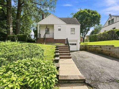 5 Plymouth Rd