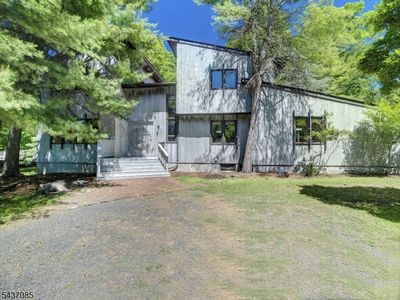 Property at 943 Sunset Rdg, Bridgewater, NJ