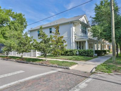 2204 N Central Ave #1
