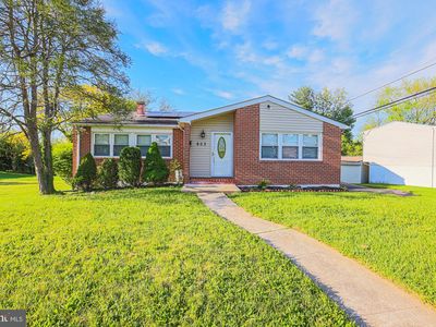 803 Woodglen Pl