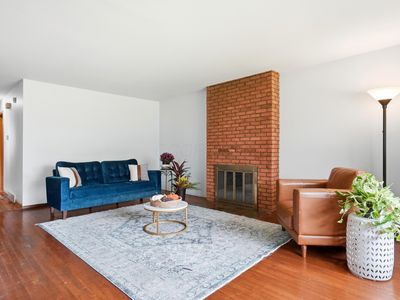 3714 Dorothy Dr