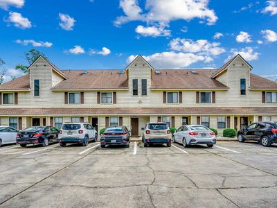 510 Fairwood Lakes Dr. #J-10