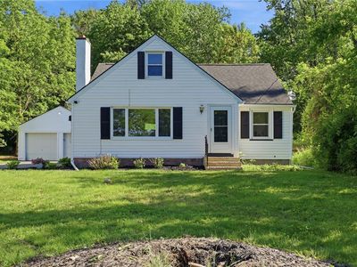563 Holmes Rd