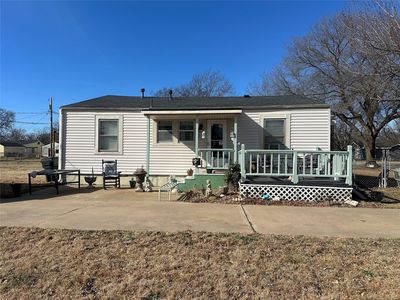 900 W 10th St