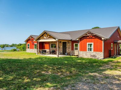 233 Cornbridge Lake Rd