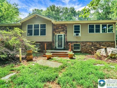19 Woods Ln