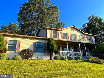 2251 Canterbury Dr