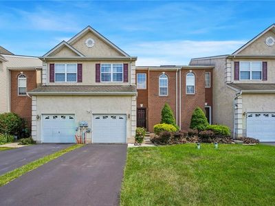 Property at 390 Auburn Ct, Souderton, PA