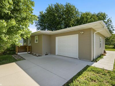 Property at 904 S Main St, Mount Pleasant, IA