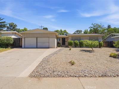 476 Redwood Way
