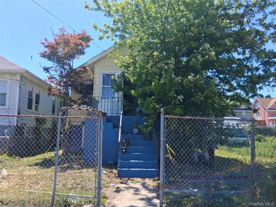 535 Beach 67th Street