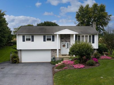 18 Pinewood Ave