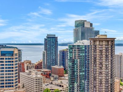 737 Olive Way APT 3210