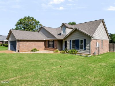 Property at 27 Augusta Dr, Humboldt, TN