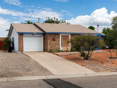 4913 Chromium Dr NE