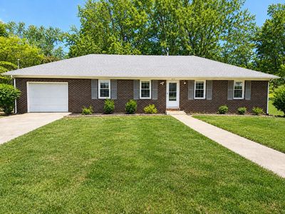 403 Fairlane Dr