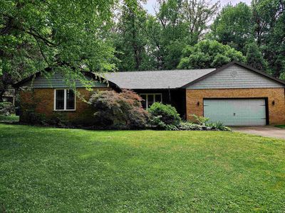Property at 8301 Lancaster Dr, Newburgh, IN