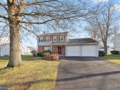 Property at 829 Alexander Dr, Hatfield, PA