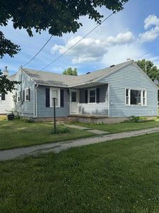 Property at 313 W Spring St, Strawberry Point, IA