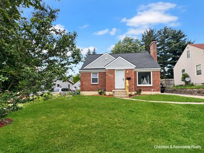 1429 Louise St SE