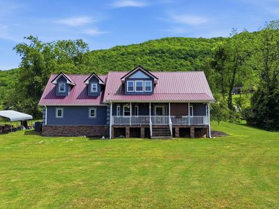 439 Brahma Ln