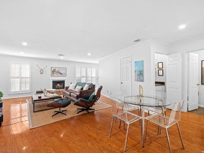 201 ELLWOOD ST #211