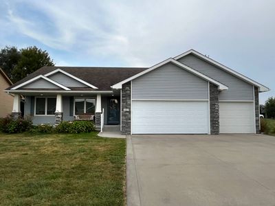 407 SW Springfield Dr