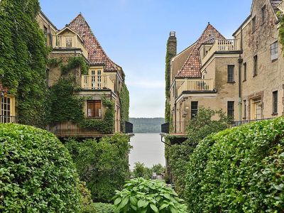 2501 Palisade Ave APT H2