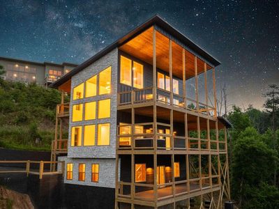 3225 Emerald Springs Loop