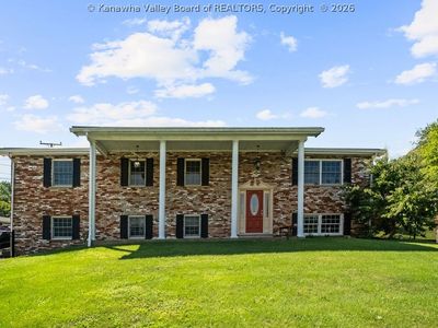 Property at 1815 Pinewood Dr, Sissonville, WV