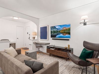 75 Bank St #1B