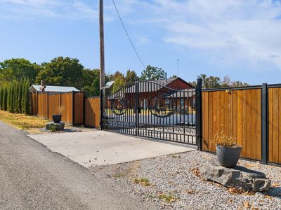 349 Skyline Dr