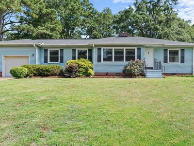 11 Elmira Dr