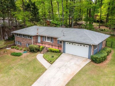 2558 Landeau Cir