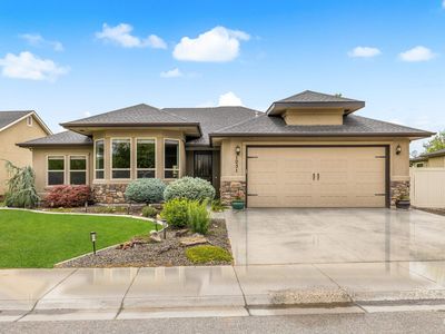 1031 N Mira Way