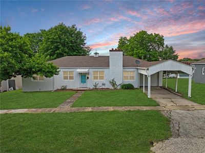 409 W Van Buren St