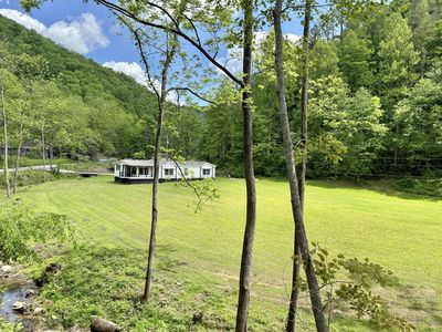 3054 Polls Creek Rd