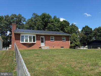 138 Laing Dr