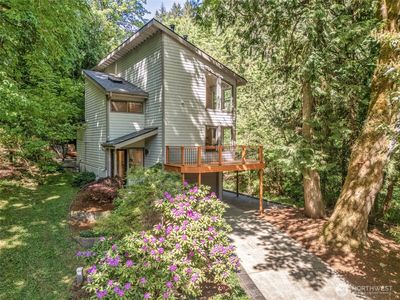 520 176th Lane NE