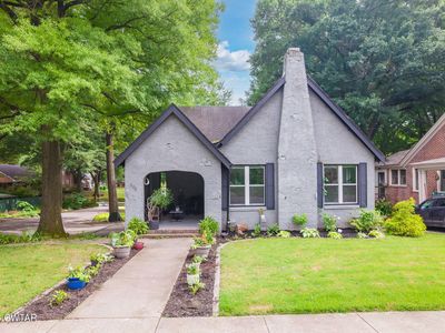 200 Westwood Ave