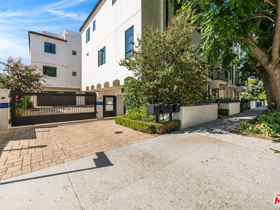 10610 Kareen Ct